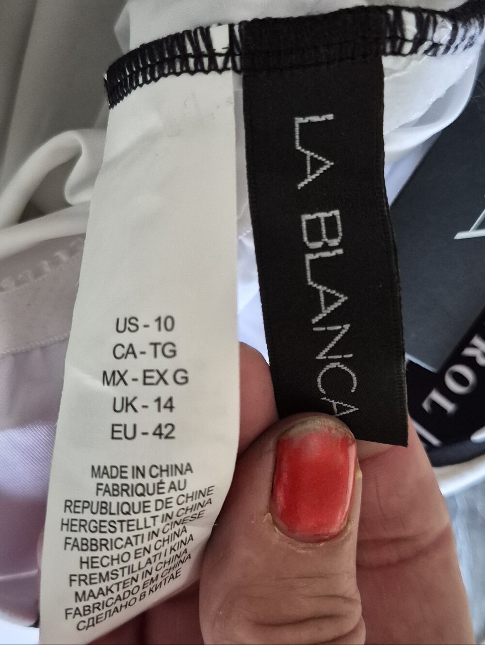 NWT LA BLANCA Moonlit Silhouette 1-shoulder keyhole swimsuit Black & White Sz.10 - Picture 10 of 11